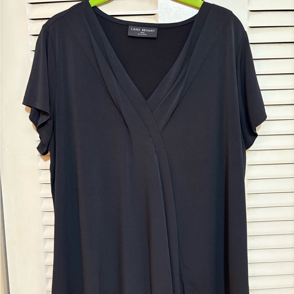 Lane Bryant crossover top size 14/16